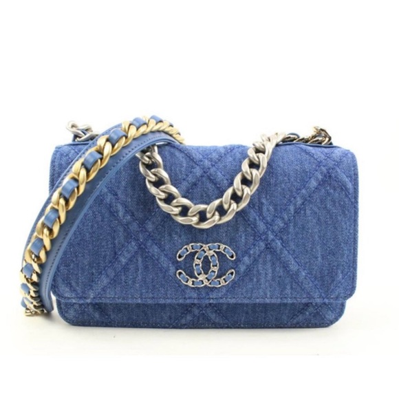Vintage Chanel 19 Wallet on Chain. Brand new - Picture 3 of 16